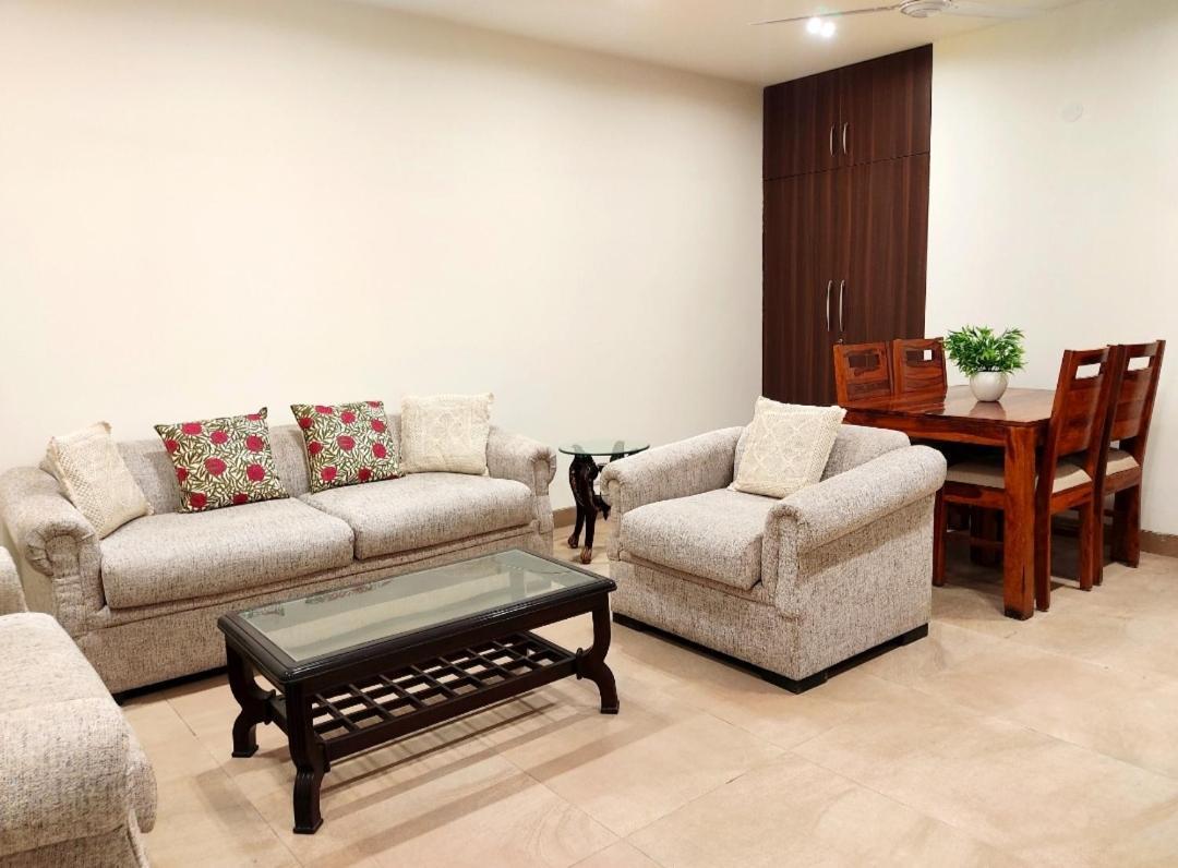 When In Gurgaon - Artemis Hospital 1 Min Walk, Fortis & Medanta 4 Mins Drive Luaran gambar